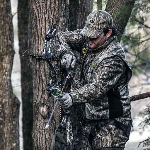 Hunter Safety System TreeStalker II Harness: Lightweight Tree Stand Safety Harness for Hunting, All-Season Fit
