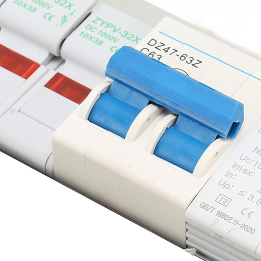 Plastic Solar PV Combiner Box - 2-String 15A Rated Arrester 2-In-1-Out DC 1000V with IP67 Water Resistance, Polycarbonate and ABS Material, Transparent Cover