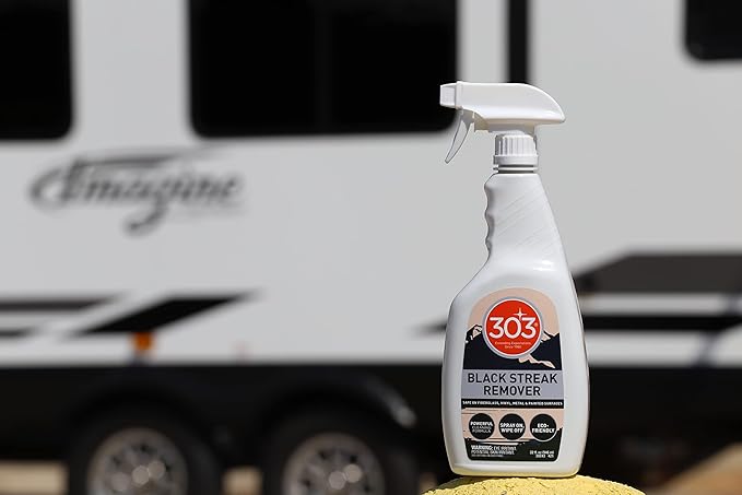 303 Products Black Streak Remover - Removes Black Streaks and Dirt, Provides A Clean, Streak-Free Finish on RVs, Campers, Pop-Ups, Motorhomes, and Boats, 32oz (30243)