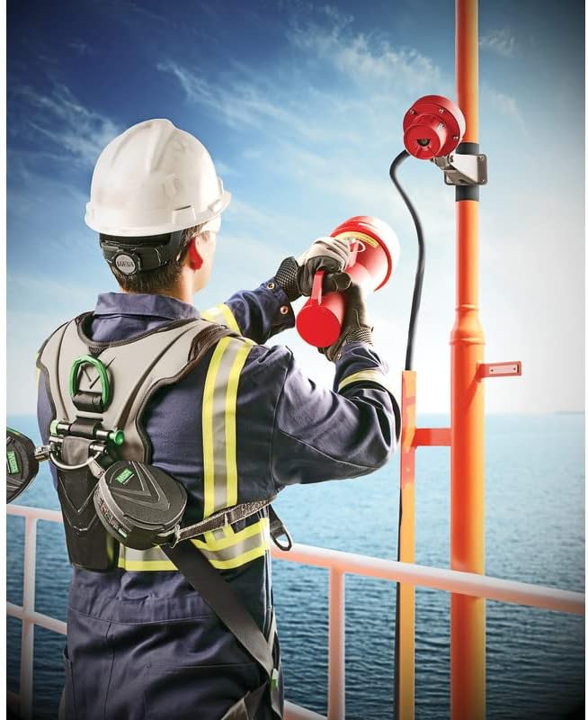 MSA V-Gard Full-Brim Hard Hat with Suspension - Polyethylene Shell, Superior Impact Protection and Self Adjusting Crown Straps - Standard Size Hard Hat