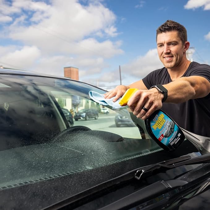 Invisible Glass 92164-2PK Premium Glass Cleaner Spray for Car Windshields and Windows, Automotive and Home Window Cleaner, Streak-Free, Ammonia-Free, Tint-Safe – 22 fl oz (Pack of 2)