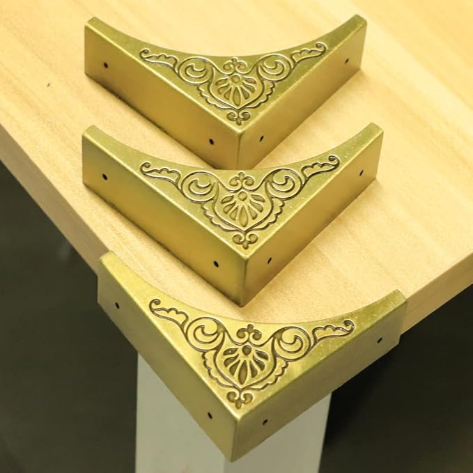 4Pcs Table Corner Protectors, 2.6"x2.6" Vintage Bronze Metal Corner Protector, Wooden Table Corner Guards, Triangle Edge Decorative, Metal Edge Safety Corner for Furniture Table Boxes Cabinet