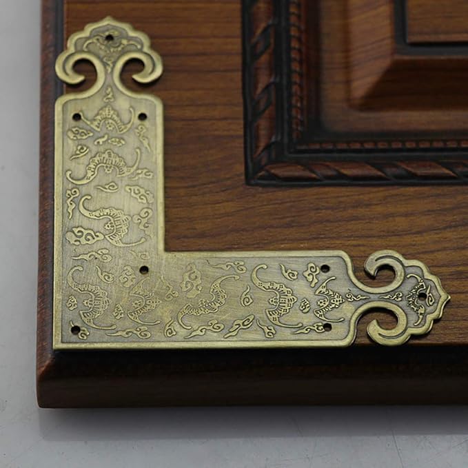 4Pcs Antique Embossing Brass Decorative Corner Protectors Braces Classical Furniture Tables and Chairs Cabinet Corner Guard Edge Cover