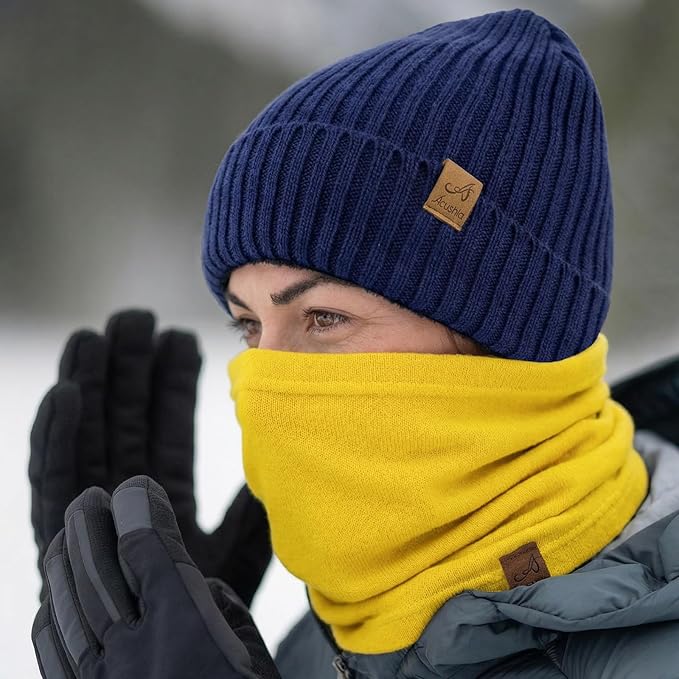 ACUSHLA 100% Merino Wool Neck Gaiter for Men & Women Ski Face Mask Winter Scarf Neck Warmer All Weather, Midweight Maple Leaf