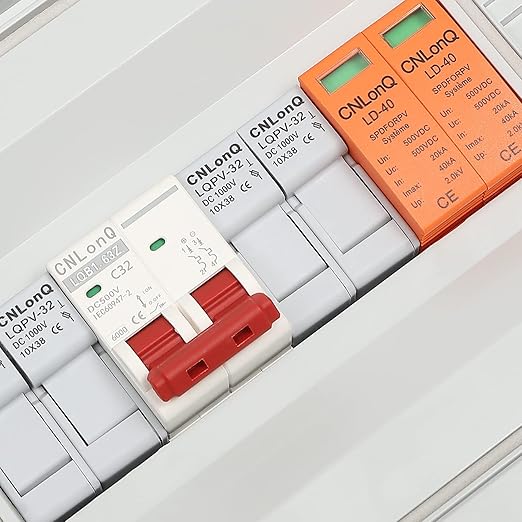 PV Combiner Box, 2 String Solar Combiner Box with 32A Current Fuse, Surge Protective Device Air Circuit Breaker for On/Off Grid Solar Panel System