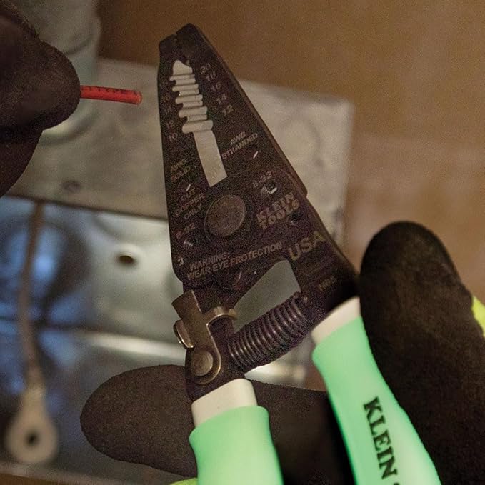 Klein Tools 11055GLW Wire Stripper / Cutter, Made in USA, Klein-Kurve Stripper / Cutter, 10-18 AWG Solid, 12-20 AWG Stranded Wire, Glow in the Dark Grips