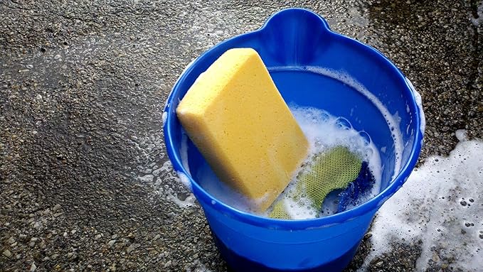 OxiClean - Outdoor Multipurpose Concentrated Cleaner - Cleaning Supplies - Cleaning Products - Cleaner for Concrete, Vinyl, Grill, Patio Furniture - Degreaser for Cement and Brick